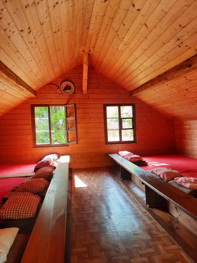 Готель Berggasthaus Obbort Linthal Екстер'єр фото